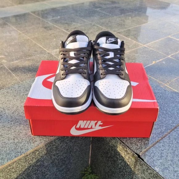 Nike Dunk Low panda / black and white